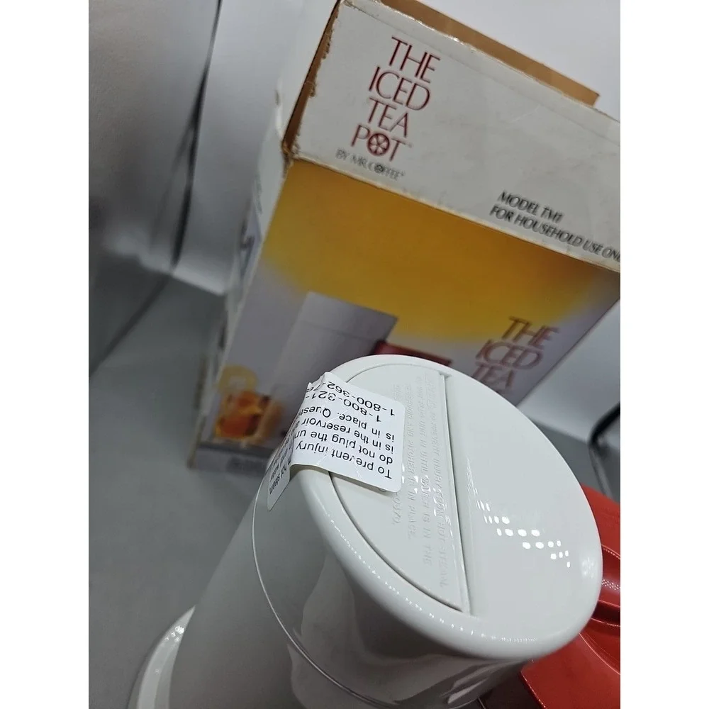 Mr. Coffee‎ Iced Tea Maker Model TM1 2 Quart Red Pitcher New Open Box Never Used